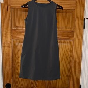 Uniqlo Gray Sleeveless Dress size XS